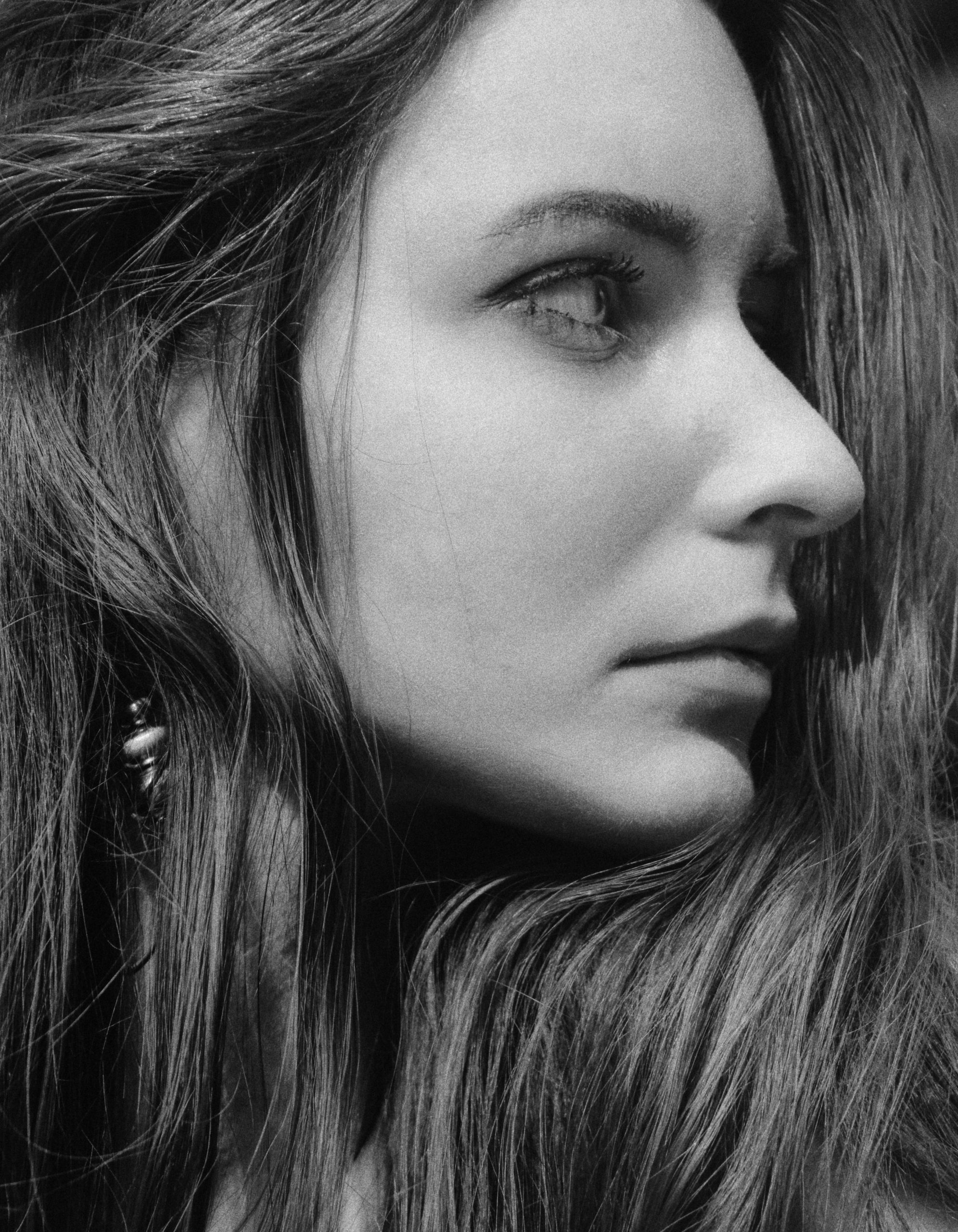 Profil d'un visage, symbole de l'intuition et du flair en rêve